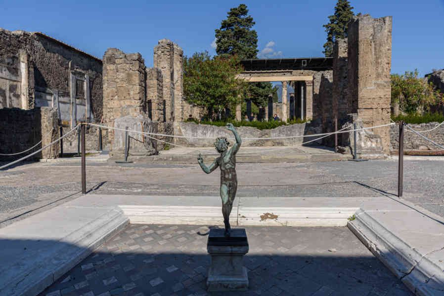 078 - Italia - Pompeya - parque arqueológico de Pompeya - Casa del Fauno.jpg
